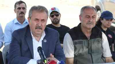 Büyük Birlik Partisi (BBP) Genel Başkanı Mustafa Destici, Eskişehir’deki orman