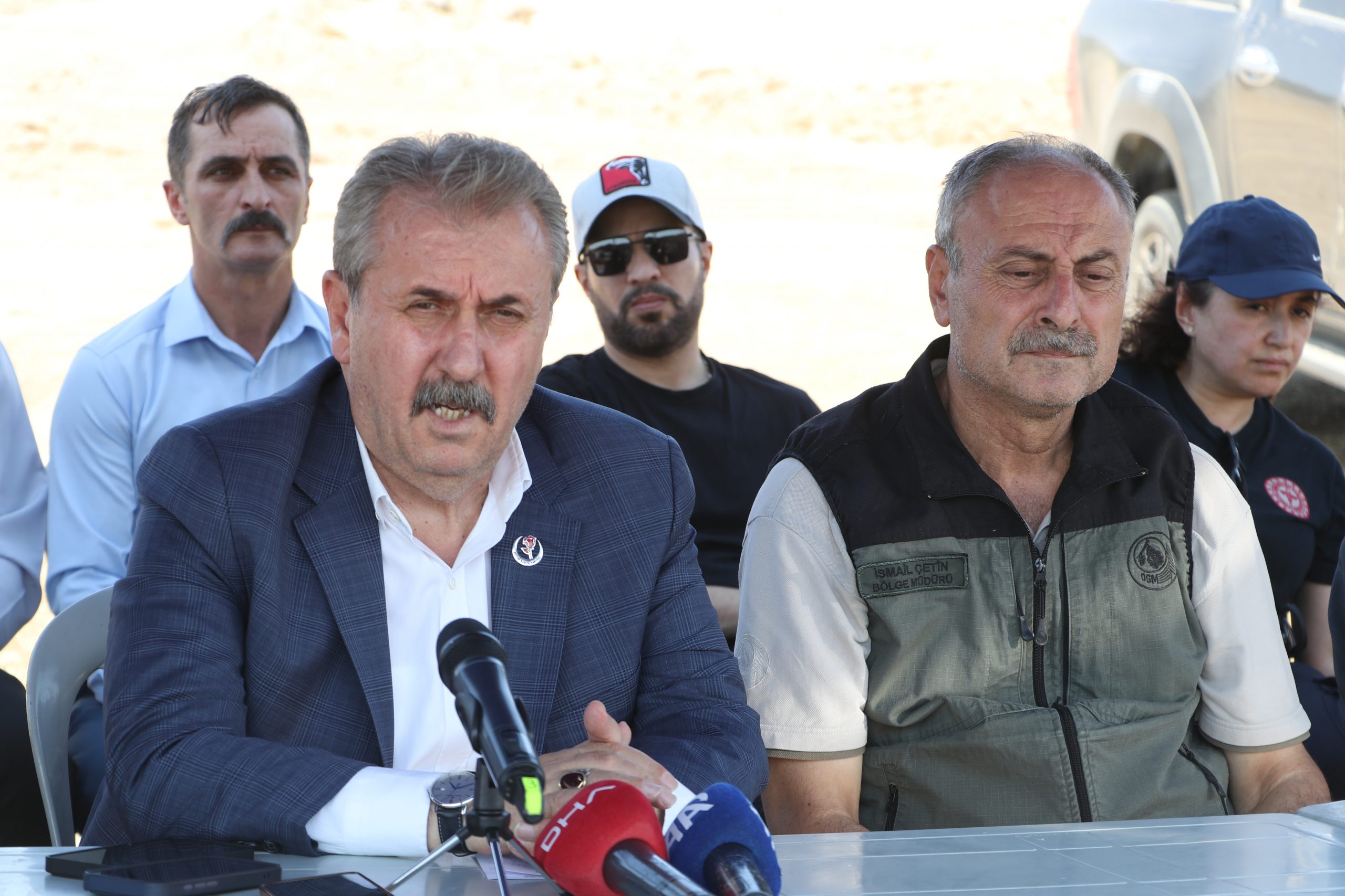 Büyük Birlik Partisi (BBP) Genel Başkanı Mustafa Destici, Eskişehir’deki orman