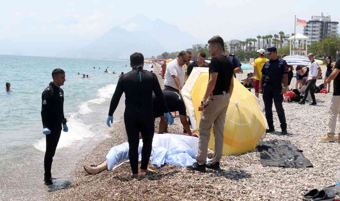 Antalya’nın Konyaaltı Sahili’nde, denizde bulunan bir cansız beden, dün akşam