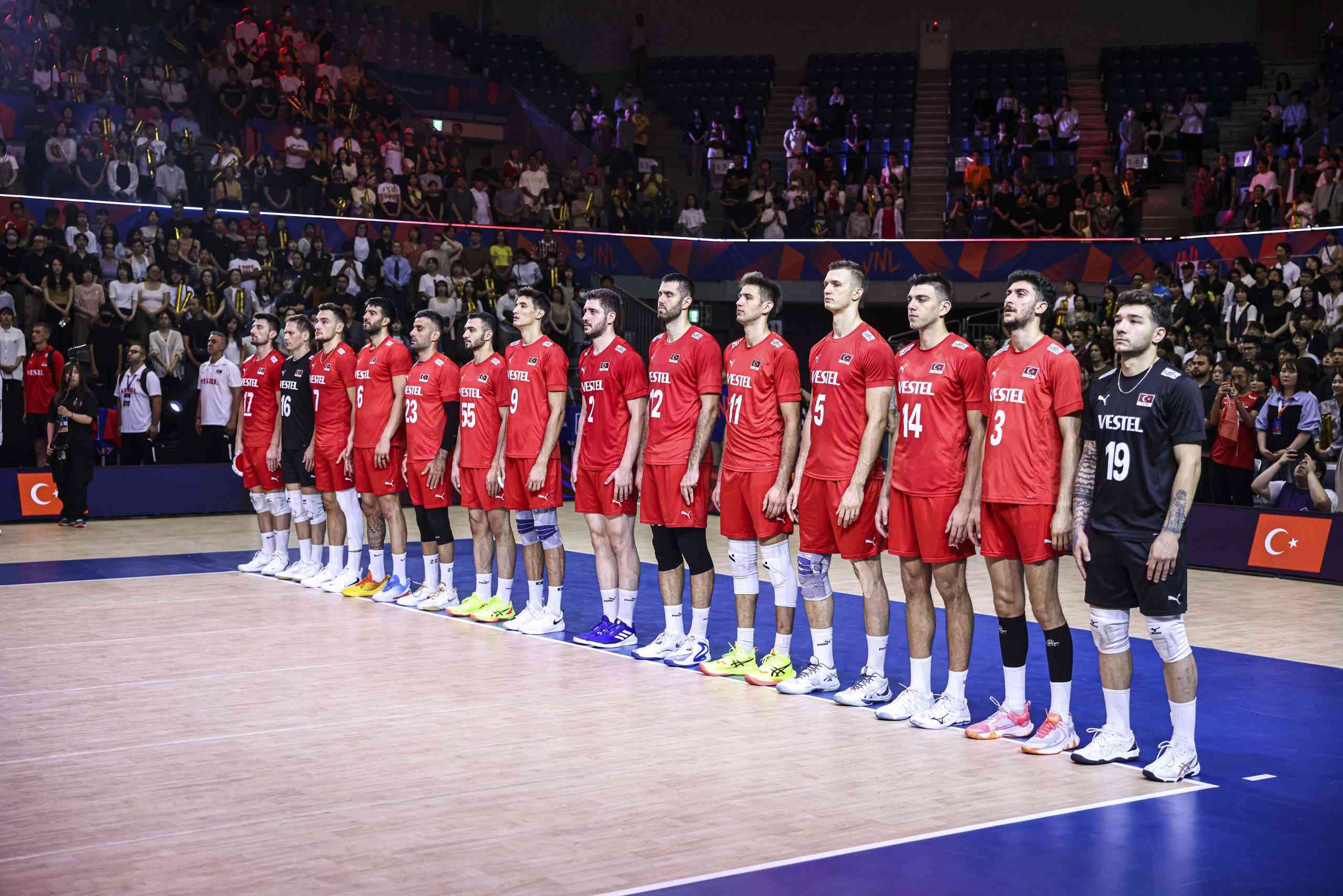 A Milli Erkek Voleybol Takımı, Voleybol Milletler Ligi’nde (VNL) güçlü