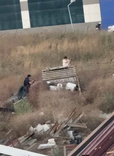 Sanayi Sitesinde Kanlı Hesaplaşma İstanbul Arnavutköy’de meydana gelen silahlı saldırıda,