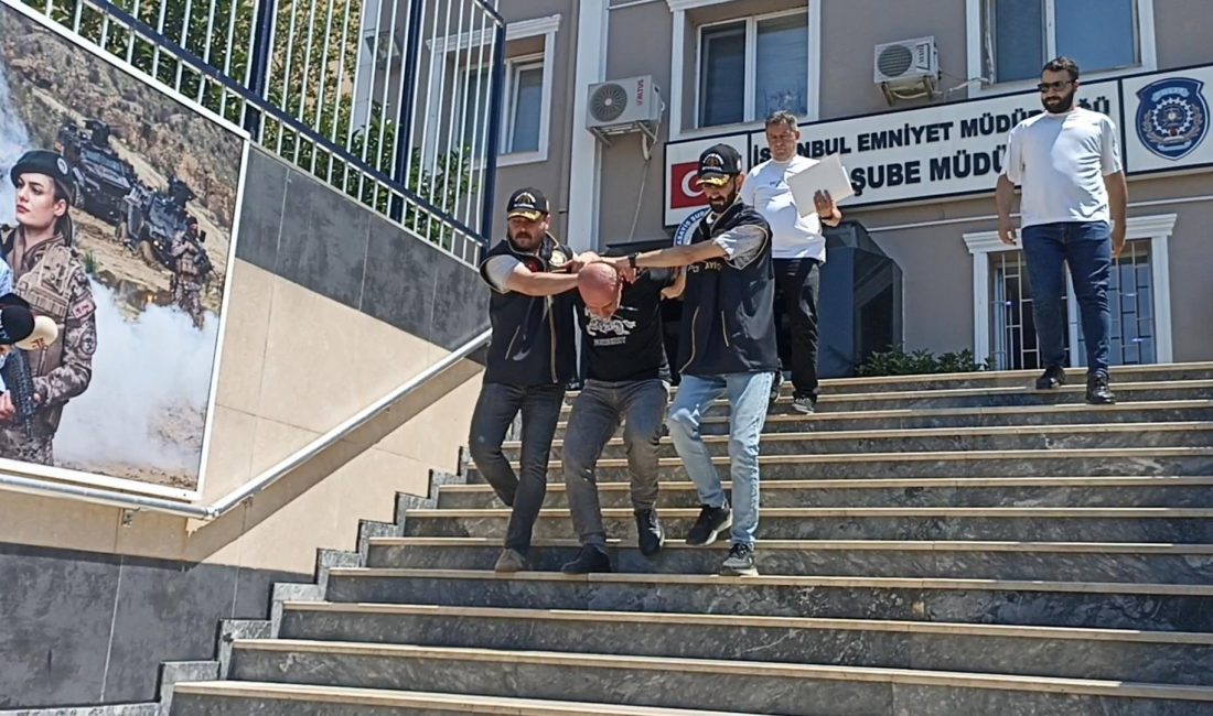 Ayşe Tokyaz Cinayetinde Valizi Taşıyan Şüpheli Adliyeye Sevk Edildi İstanbul’da üniversite öğrencisi Ayşe Tokyaz cinayetiyle ilgili soruşturmada yeni bir