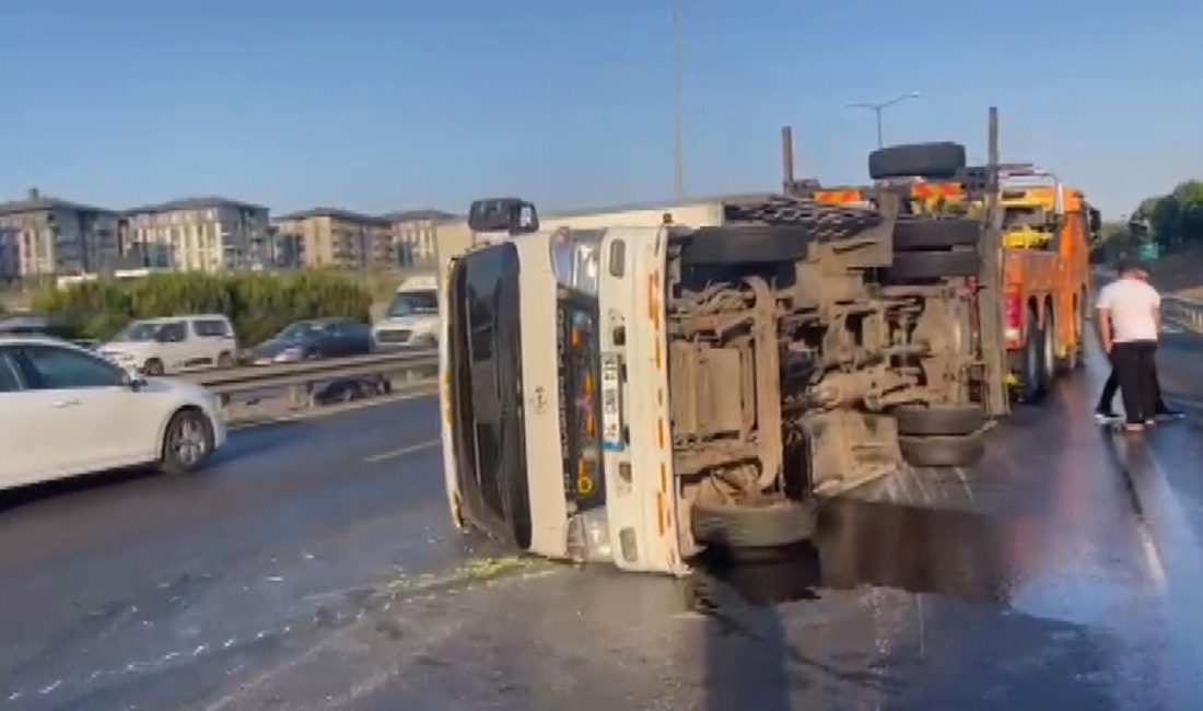 Direksiyon Hakimiyetini Kaybeden Sürücü Kazayı Yara Almadan Atlattı İstanbul Başakşehir’de