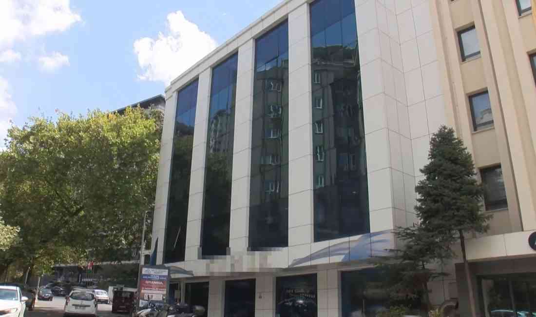 İstanbul’da saç ekimi yaptıran İngiliz vatandaşı Martyn James Latchman (38),