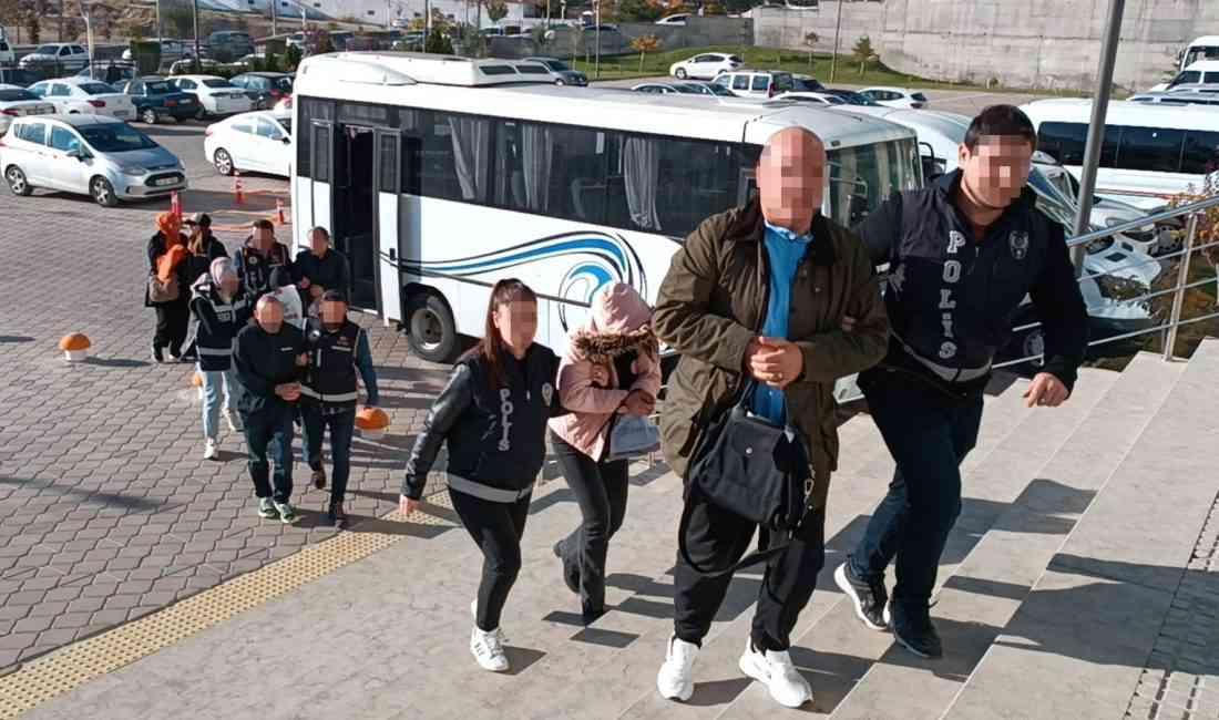 Sağlık Raporu Skandalı: 33 Kişi Memuriyetten Çıkarıldı, 13 Kişinin İş