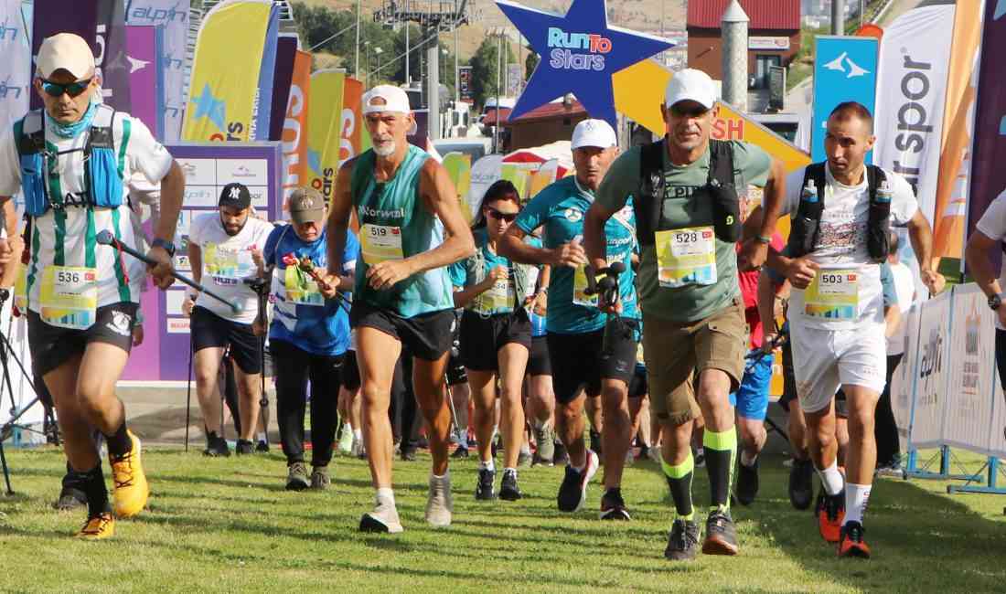 Erzurum, Palandöken’de Dünyaca Ünlü Dikey Tırmanış Yarışı DüzenlendiErzurum’un Palandöken Kayak