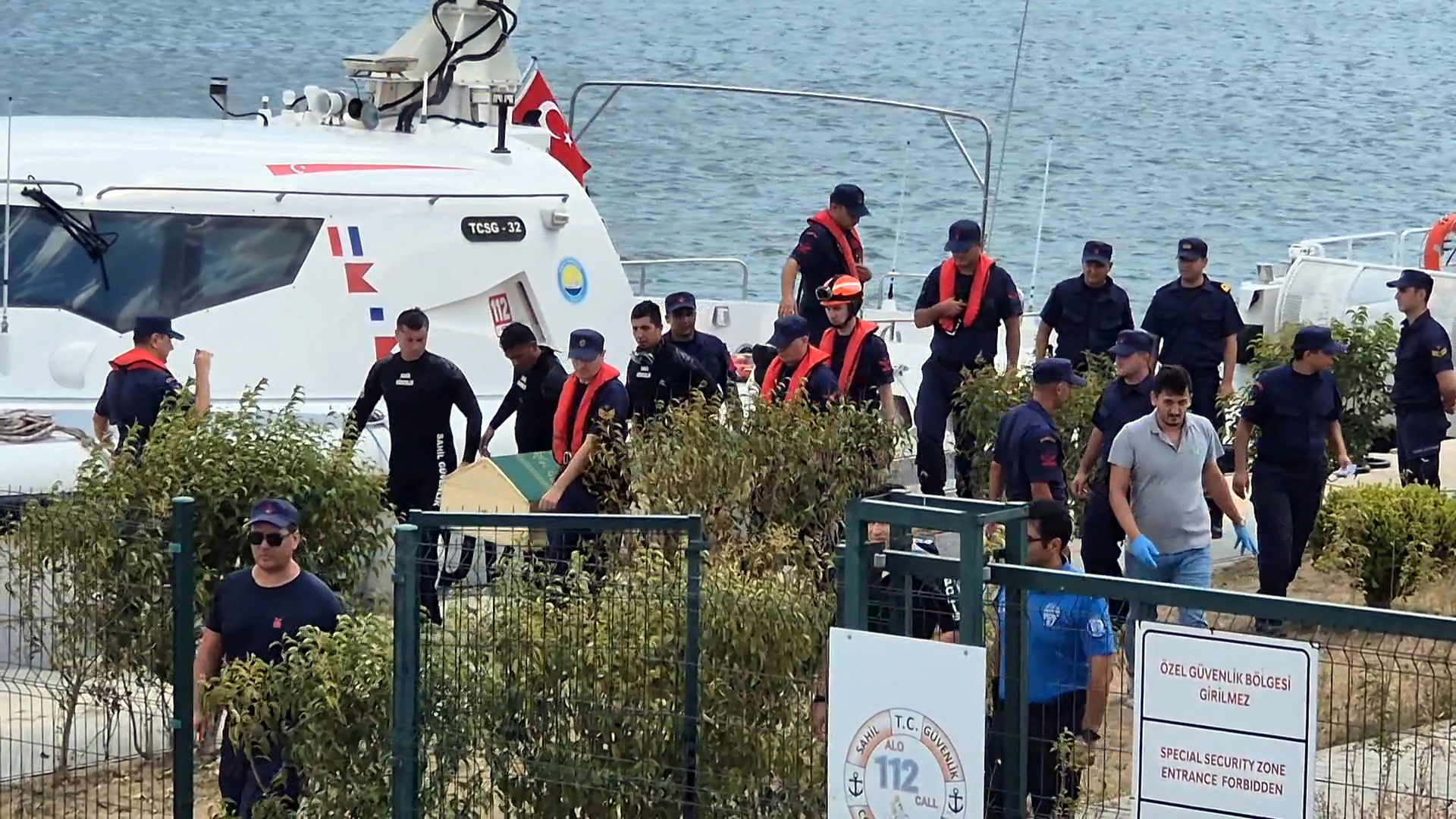 Tekirdağ’ın sahil kesiminde dün gece saatlerinde denize düşerek kaybolan 14