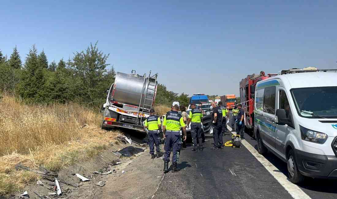 Tekirdağ’ın Çorlu ilçesinde TEM Otoyolu’nda meydana gelen trafik kazasında 4