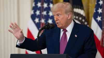 ABD Başkanı Donald Trump, kamu yayıncılığı ve dış yardımlarda büyük
