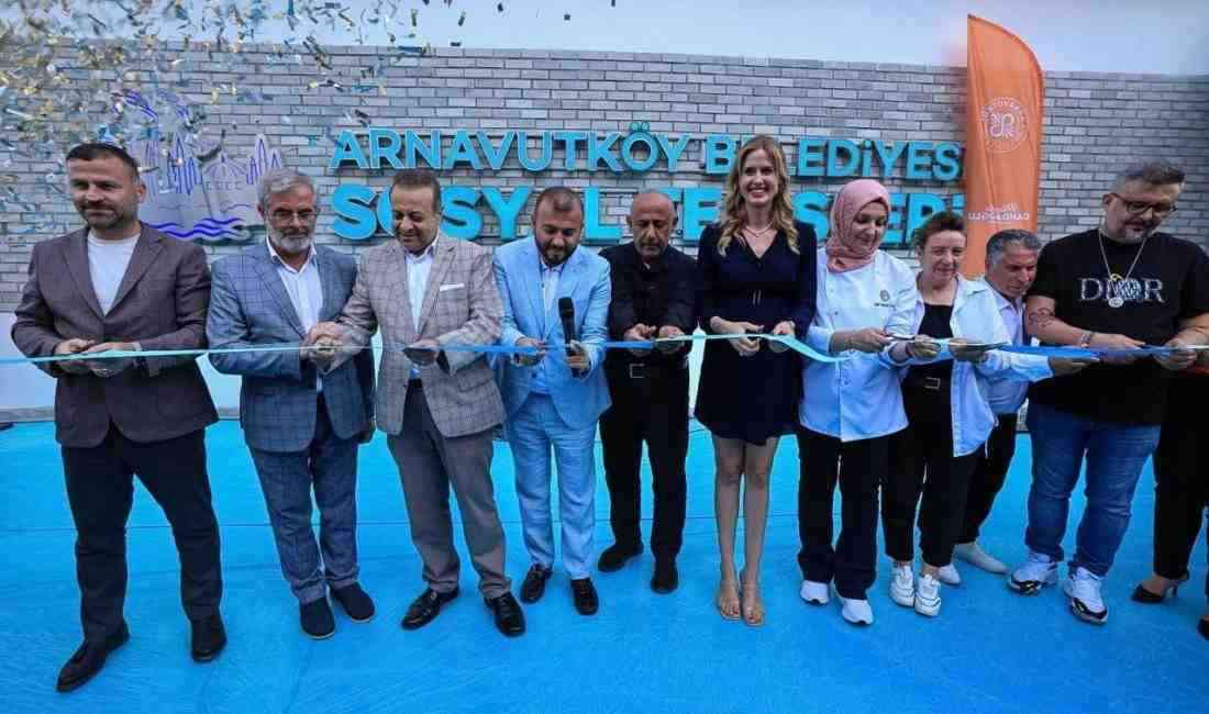 Arnavutköy Belediyesi tarafından Karaburun sahiline kazandırılan ve bölgeye sosyal yaşam