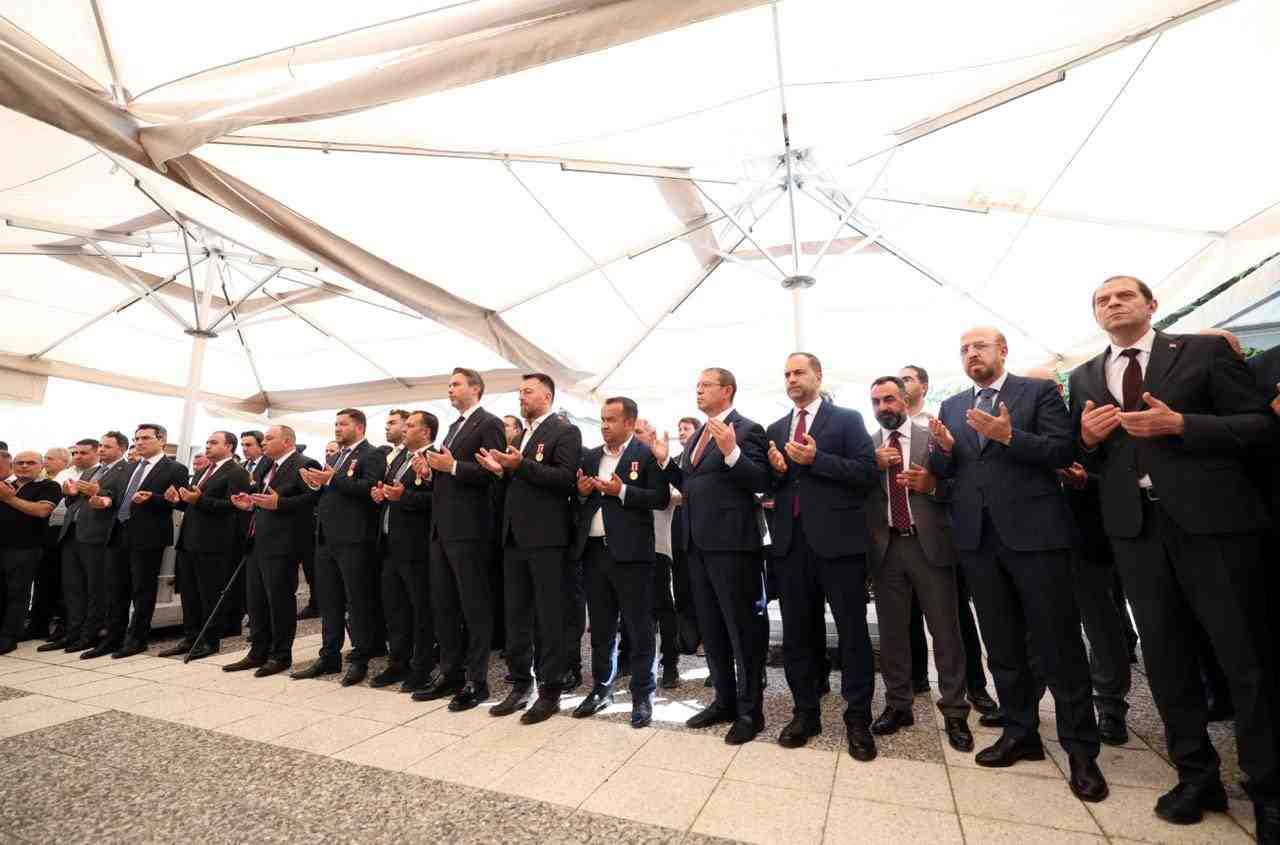 Bakanlıkta Anma Programı DüzenlendiEnerji ve Tabii Kaynaklar Bakanlığı’nda, 15 Temmuz