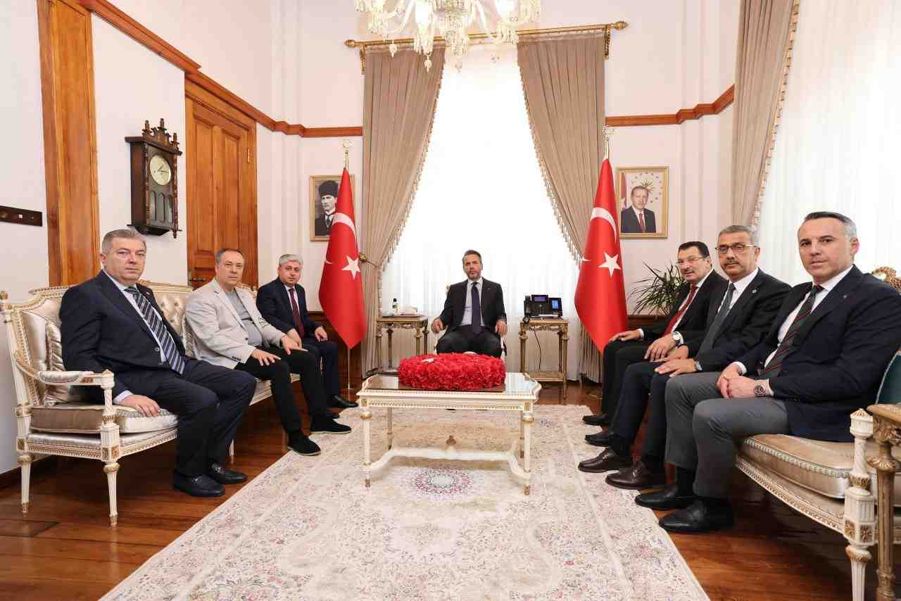 Enerji ve Tabii Kaynaklar Bakanı Alparslan Bayraktar, Sakarya ziyaretinde yaptığı