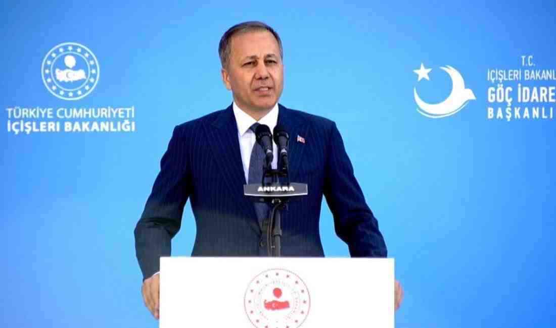 İçişleri Bakanı Ali Yerlikaya, Göç İdaresi Başkanlığı’nda düzenlenen “Mobil Göç