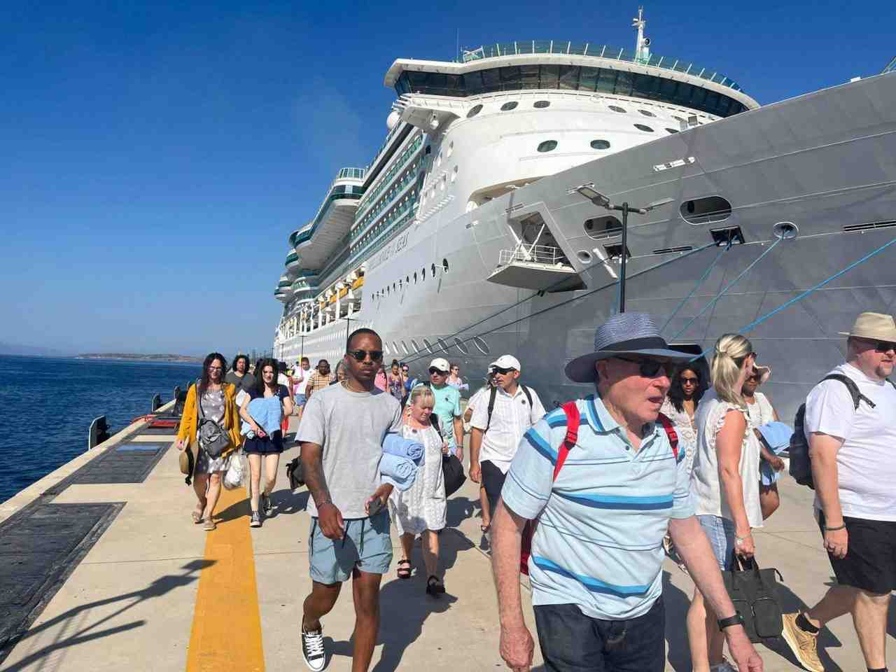 Kruvaziyer ve Hava Yoluyla Yoğun Turist AkınıTürkiye’nin dünyaca ünlü turizm