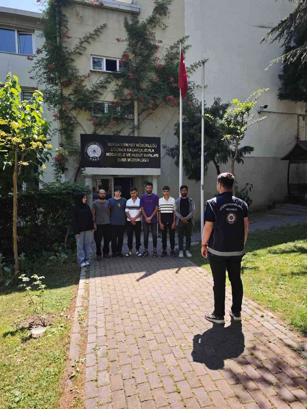 Üç İl Üzerinden Bursa’ya Kaçak Taşıma Tespit EdildiBursa Emniyet Müdürlüğü,