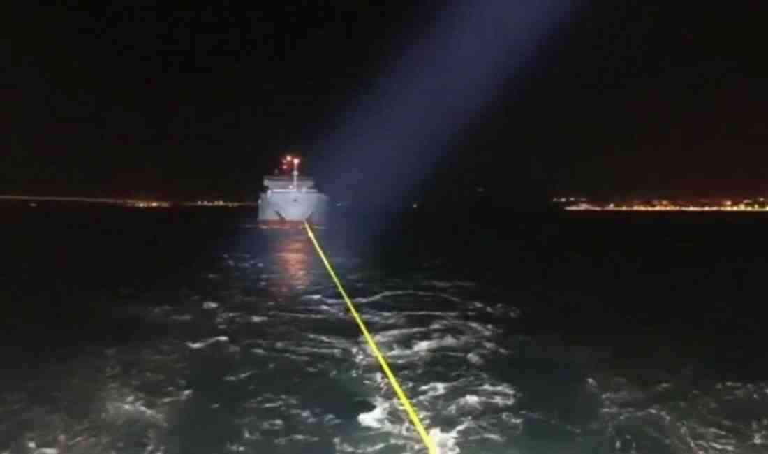 Çanakkale Boğazı’ndan geçiş yapan Portekiz bayraklı bir genel kargo gemisi,