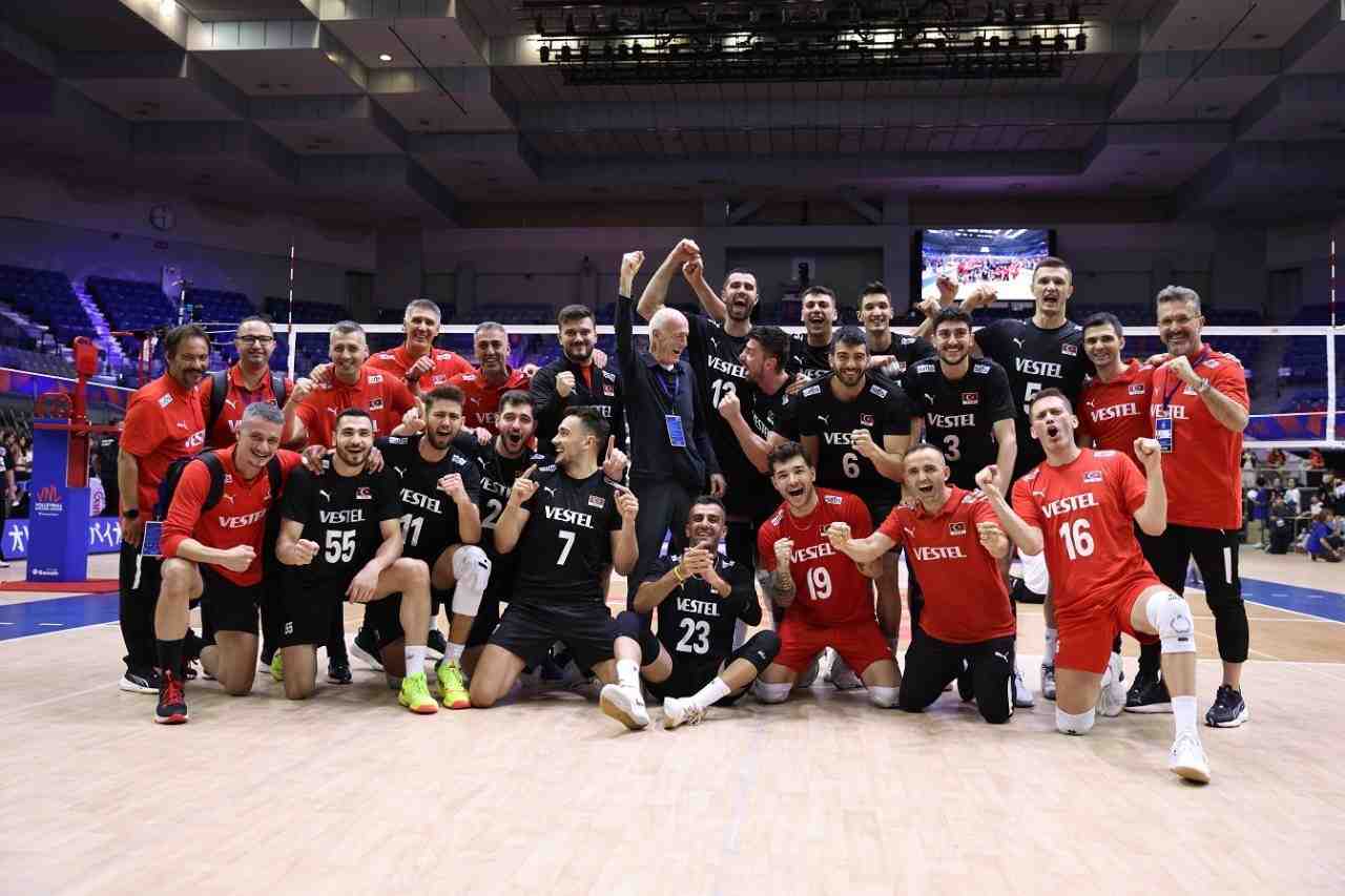 Türkiye, Almanya karşısında üstün oyunuyla galip geldi2025 FIVB Voleybol Milletler