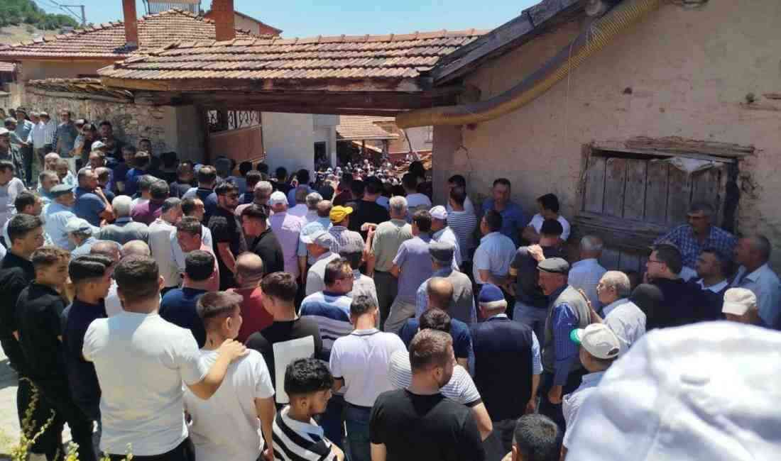 Kütahya’nın Tavşanlı ilçesinde 15 gün önce staj yaptığı inşaatta çatıdan