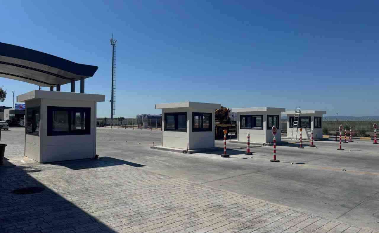 Edirne’de İpsala Sınır Kapısı’nda, yolcuların işlemlerini daha hızlı ve konforlu