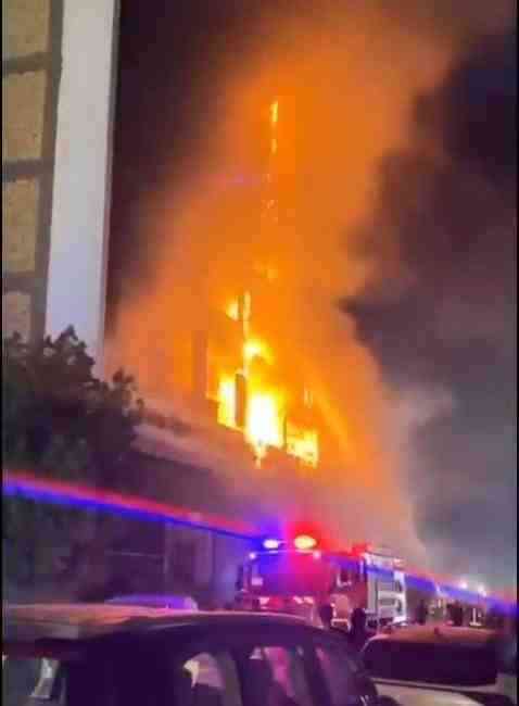 Kut Kentinde Facia: Alışveriş Merkezinde Büyük Yangın Irak’ın doğusunda bulunan