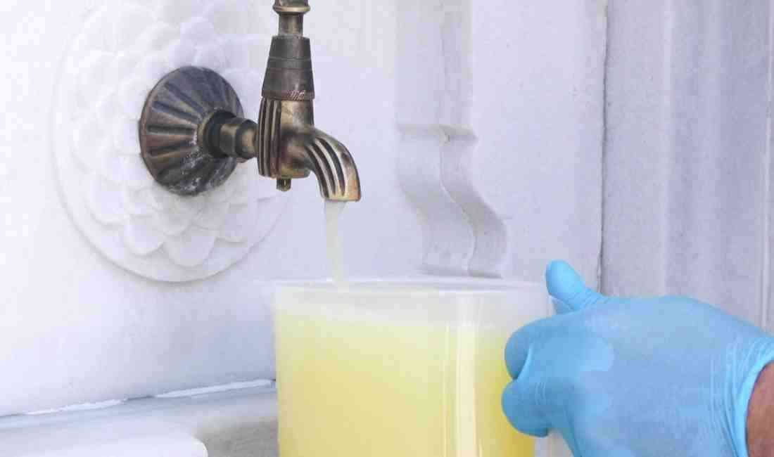 Her Cuma Namazı Sonrası Soğuk Limonata İkramı İstanbul Beşiktaş’taki Barbaros