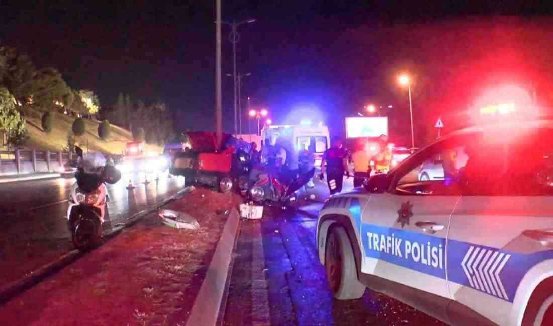İstanbul’un Eyüpsultan ilçesinde gece saatlerinde meydana gelen trafik kazasında, kontrolden