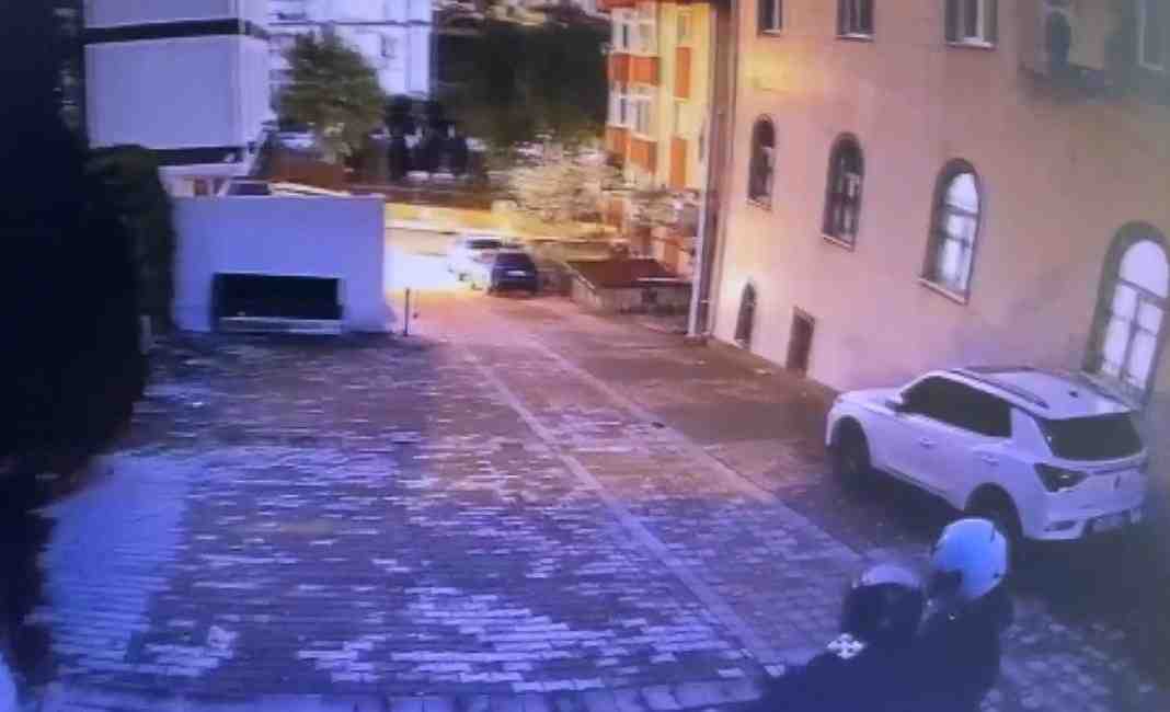 İstanbul Ümraniye’de üç ay önce kafeden çıkan ‘Aşık Dermani’ olarak