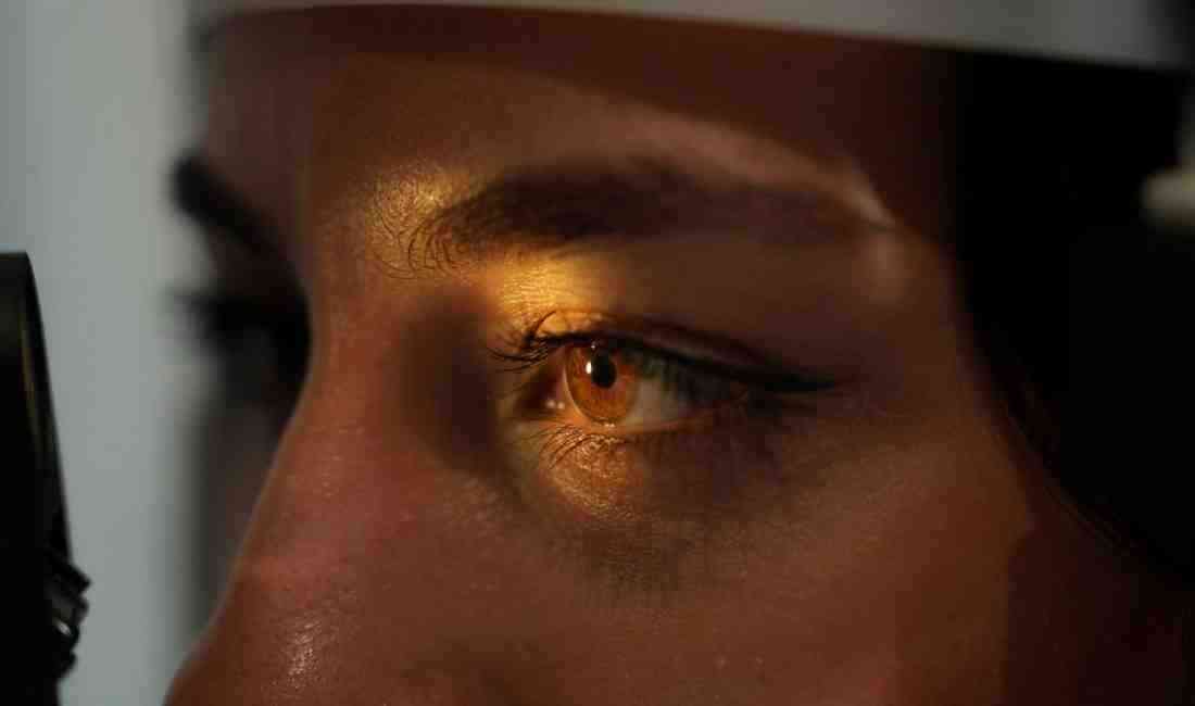 Kuru göz hastalığının toplumda yaygın fakat çoğunlukla hafife alındığını belirten