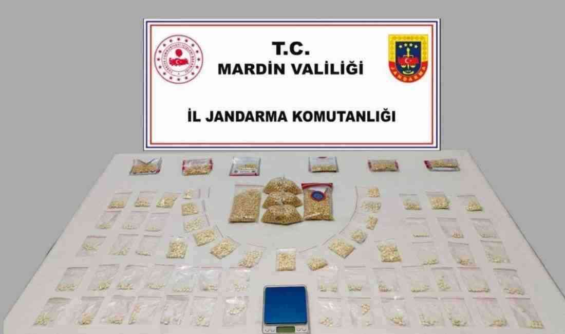Mardin’in Kızıltepe ilçesinde jandarma ekiplerince gerçekleştirilen uyuşturucu operasyonunda 11 bin