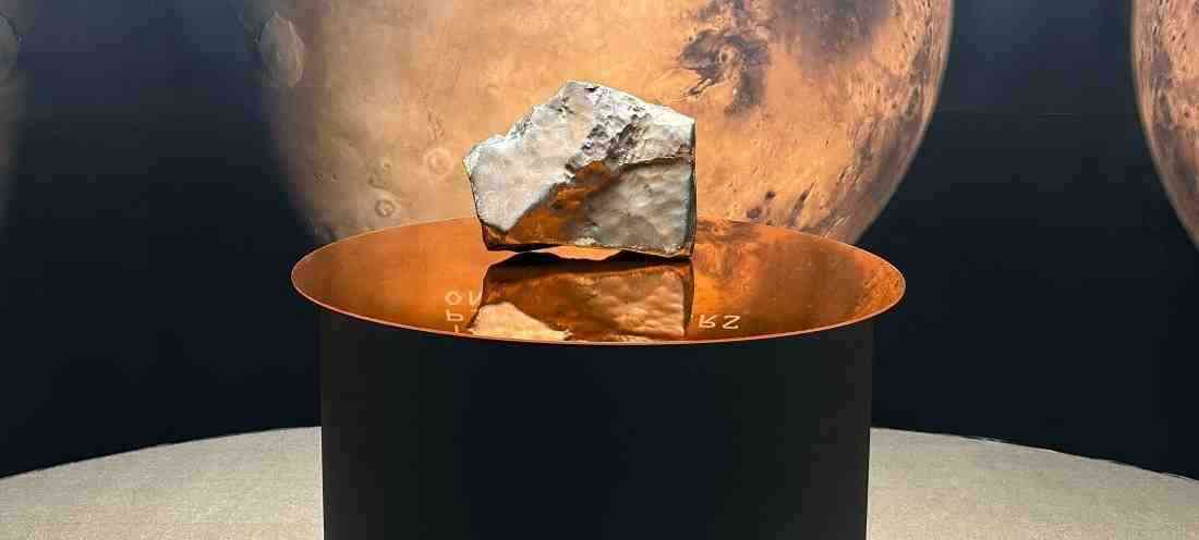 Dünyada bilinen en büyük Mars meteoru satışa çıktıMars’tan dünyaya düşen