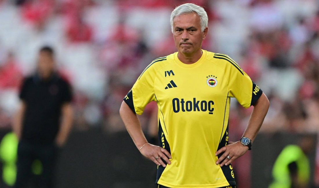 Fenerbahçe Teknik Direktörü, sadece sportif başarılarıyla değil, kültürel katkılarıyla da