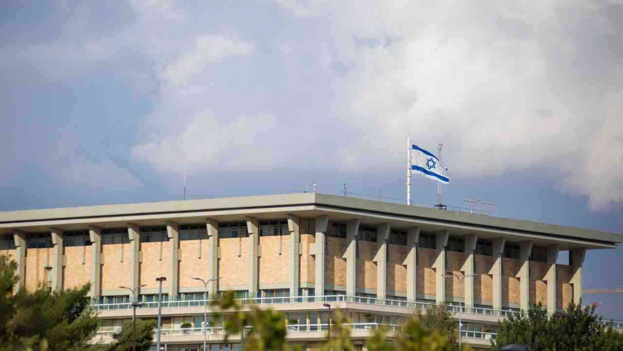 Askerlik Muafiyeti Krizi Hükümeti Sarstı İsrail’de Başbakan Binyamin Netanyahu’nun liderliğindeki