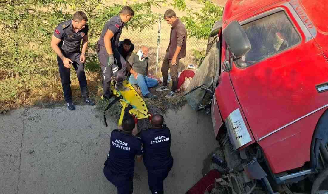 Niğde’de sabah saatlerinde meydana gelen zincirleme trafik kazasında 1’i ağır