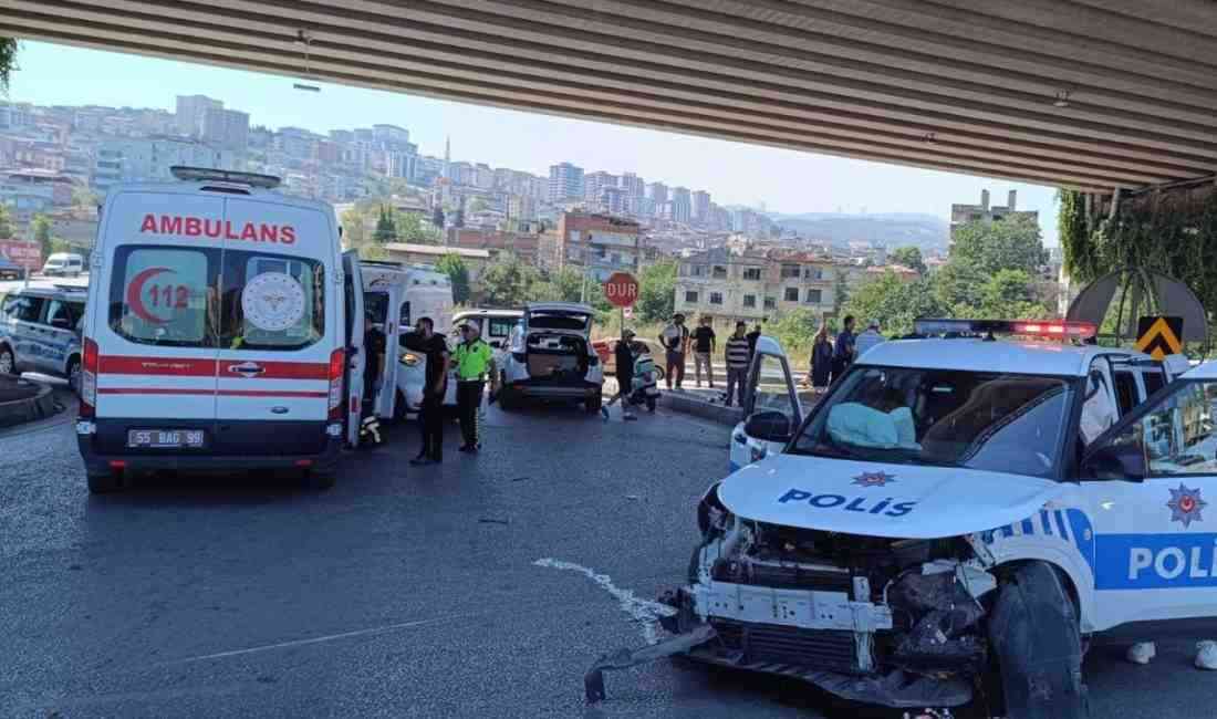 Kavşakta çarpıştılar, 2’si polis 3 kişi yaralandıSamsun’un Canik ilçesinde sabah