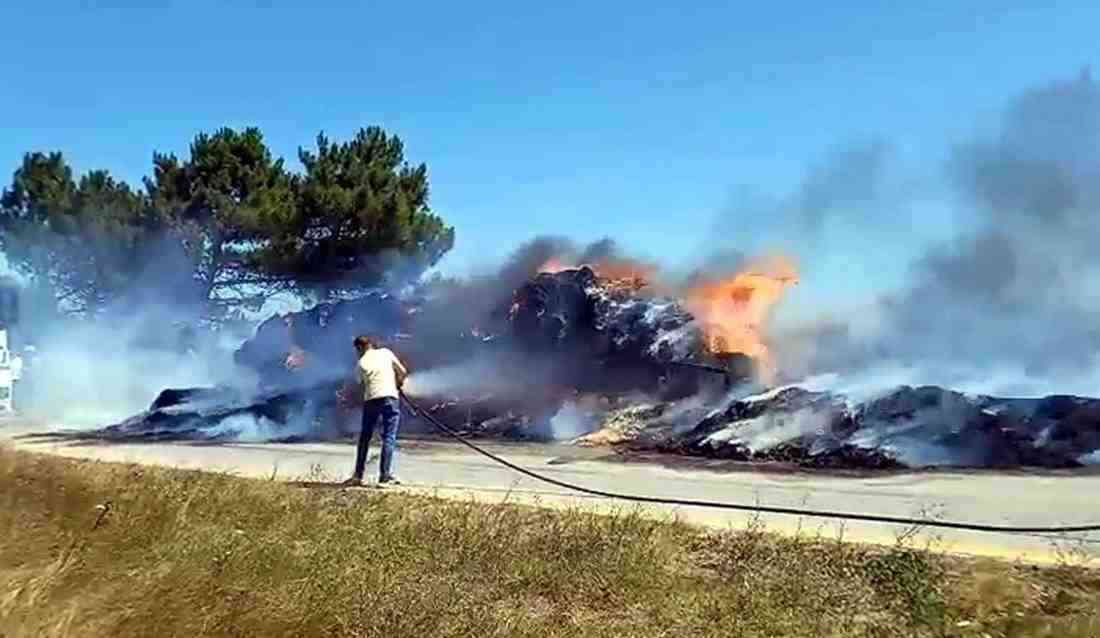 Traktörün Römorkunda Başlayan Yangın Tarım Alanını Sardı Tekirdağ’ın Saray ilçesine