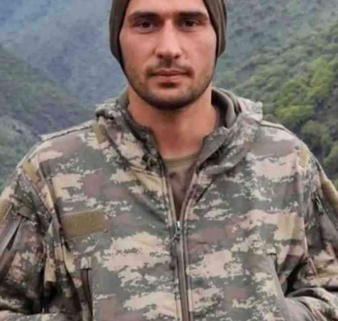 Pençe-Kilit Harekatı bölgesinde, mağarada yapılan arama-tarama faaliyeti sırasında metan gazından