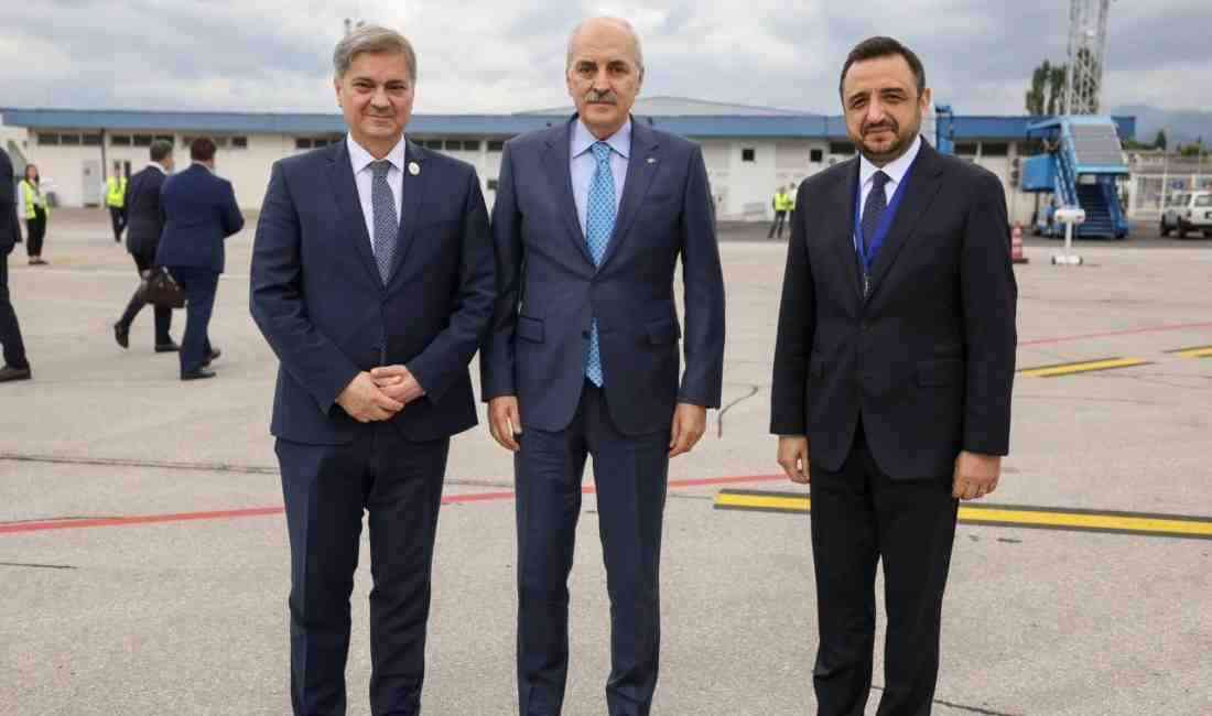 Saraybosna’da Resmi KarşılamaTürkiye Büyük Millet Meclisi (TBMM) Başkanı Numan Kurtulmuş,