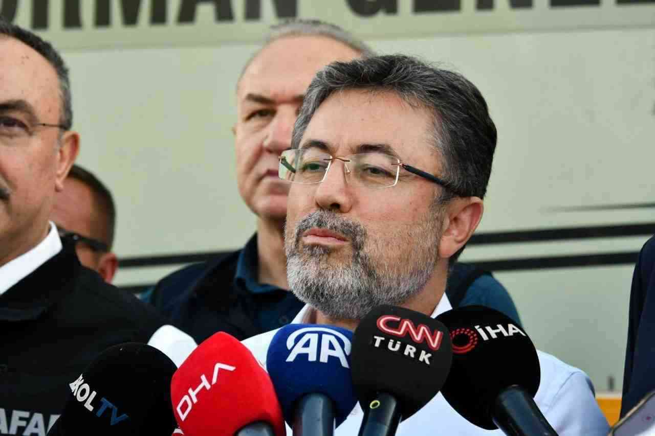 Tarım ve Orman Bakanı Yumaklı Yangın Bölgesinde İncelemelerde BulunduTekirdağ’ın Şarköy