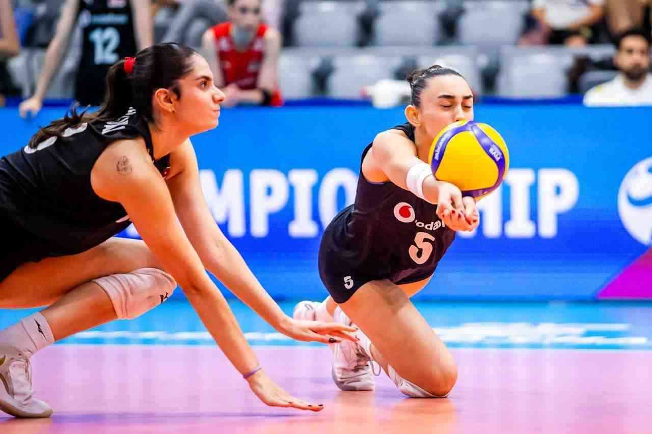 Hırvatistan’da düzenlenen U19 Kadınlar Dünya Voleybol Şampiyonası’nda mücadele eden Türkiye,