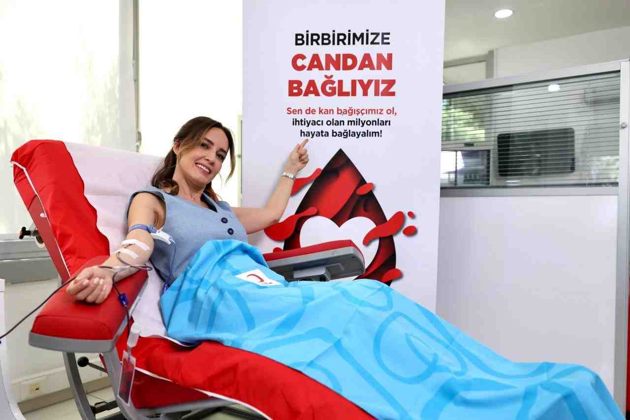 Türk Kızılay’ın yaz aylarında azalan kan stoklarına dikkat çekmek amacıyla