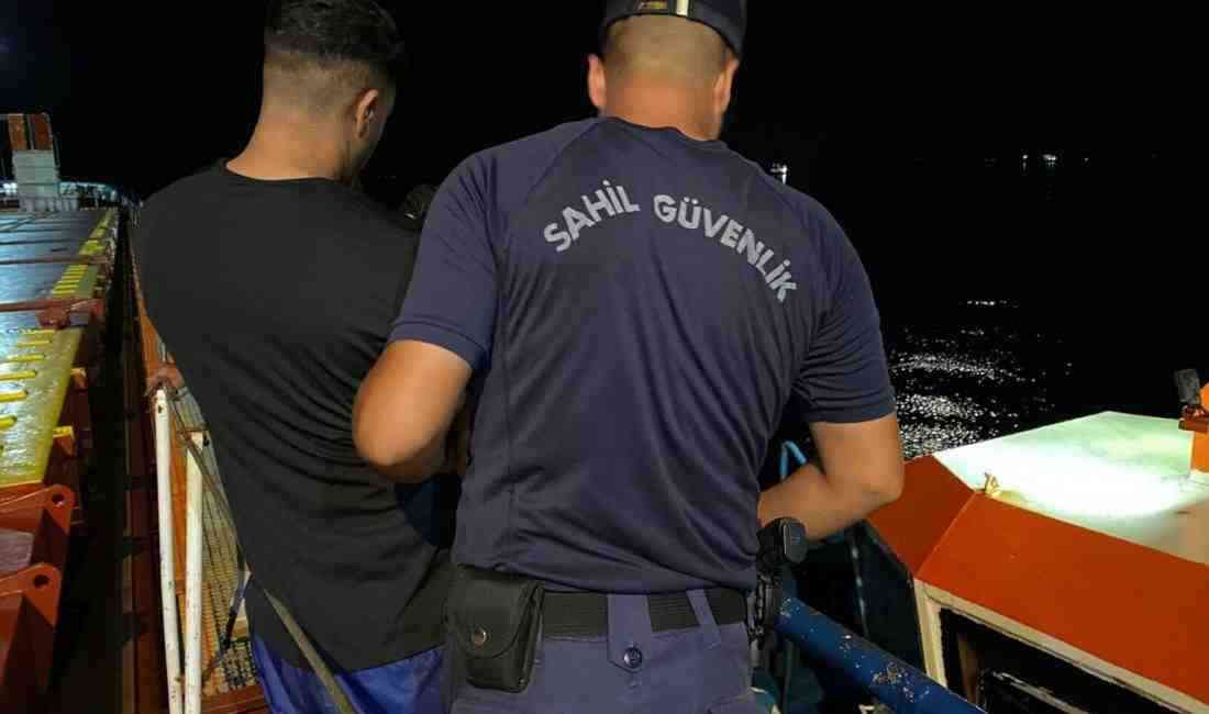 Kargo Gemisinde Saklanan Faslı Göçmenler Sahil Güvenlik Tarafından YakalandıÇanakkale Bozcaada