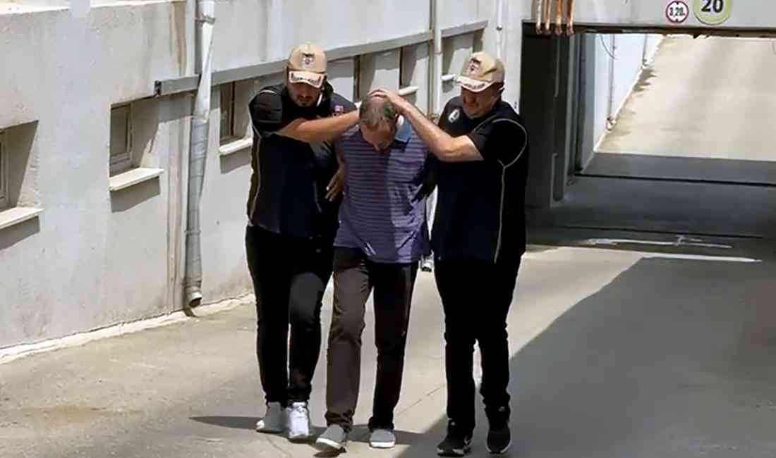 Adana’da FETÖ/PDY Operasyonunda 3 Firari Yakalandı Adana’da, FETÖ/PDY’ye yönelik gerçekleştirilen