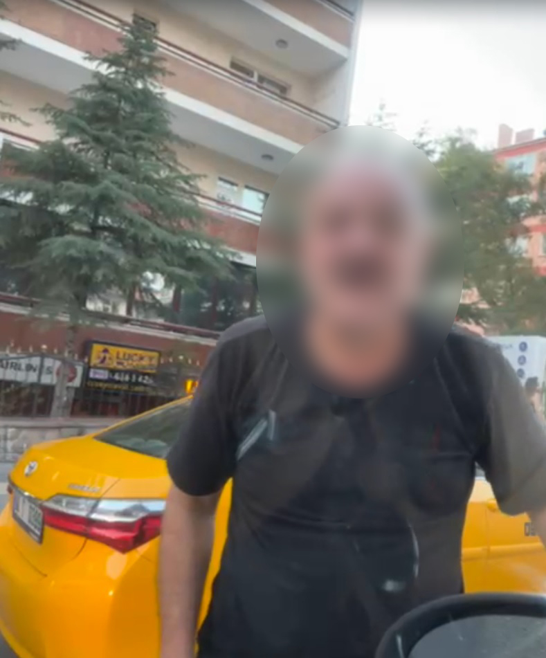 Ankara’nın Çankaya ilçesinde, yol verme nedeniyle başlayan bir tartışma, taksi