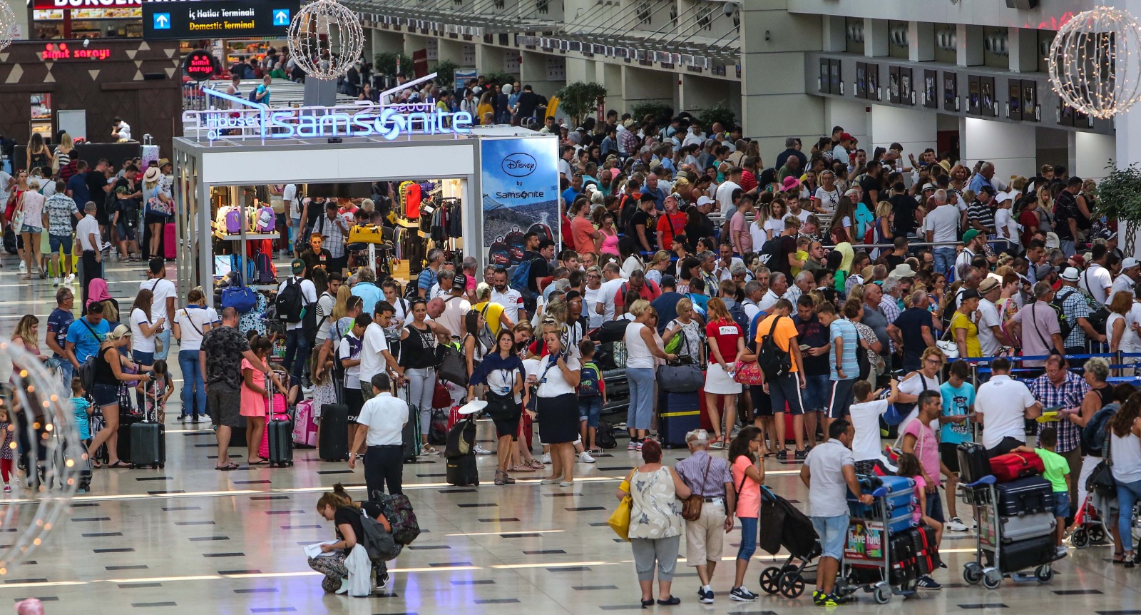 Antalya’ya 7 Ayda Yaklaşık 9 Milyon Turist Geldi Antalya, 2025