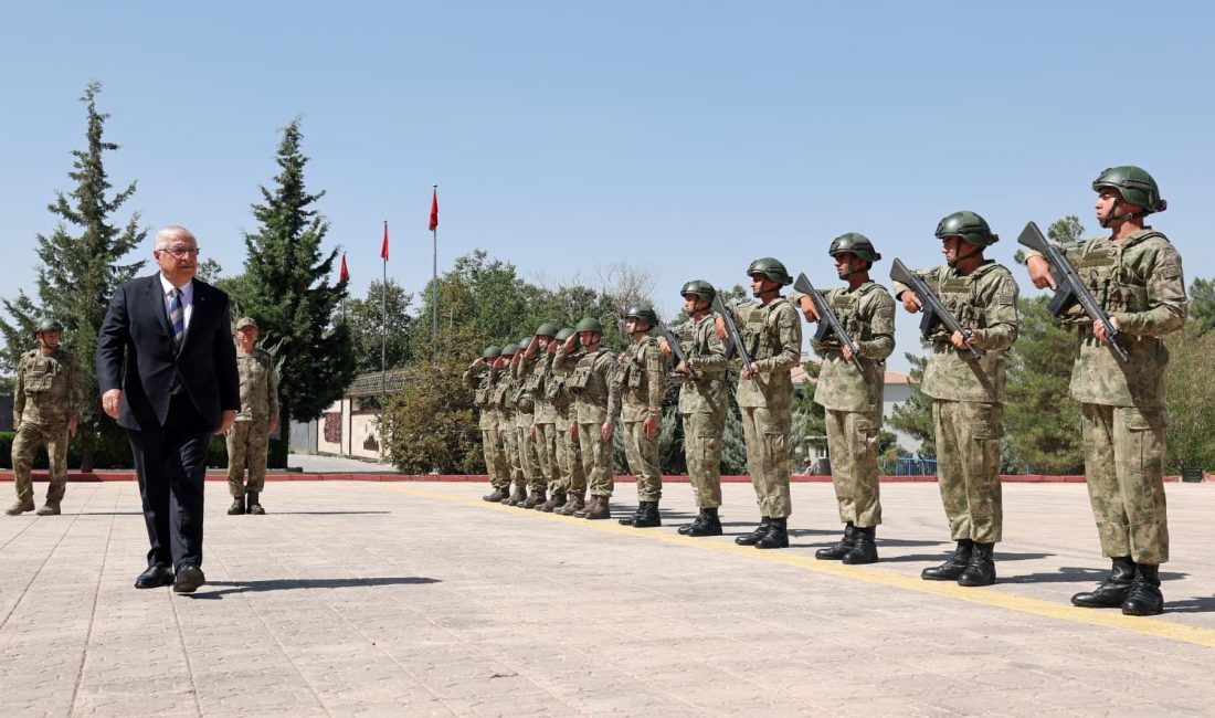 ŞIRNAK / TEKHA Milli Savunma Bakanı Yaşar Güler, çeşitli inceleme