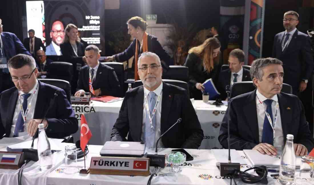 Çalışma ve Sosyal Güvenlik Bakanı Vedat Işıkhan, Güney Afrika’da düzenlenen