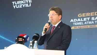Adalet Bakanı Yılmaz Tunç, Bolu’nun Gerede ilçesindeki Dayıoğlu Mahallesi’nde inşaatı