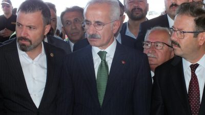 Ulaştırma ve Altyapı Bakanı Abdulkadir Uraloğlu, Kocaeli’nin Gebze ilçesinde 29