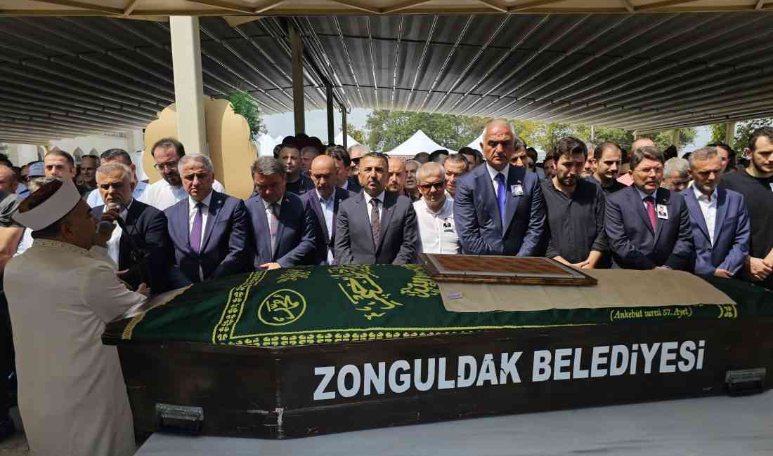 Eski AK Parti Zonguldak İl Başkanı Zeki Tosun, kanser tedavisi
