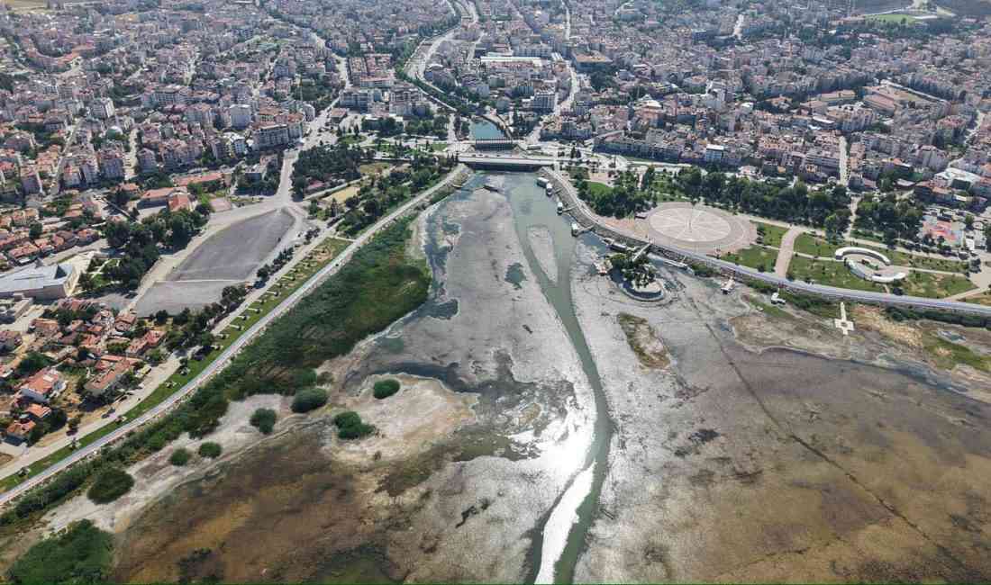KONYA’nın Beyşehir ilçesinde, iklim değişikliği ve bilinçsiz tarımsal sulama nedeniyle
